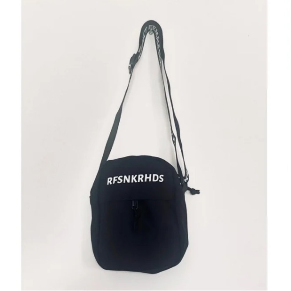 NWOT, Black Canvas “RFSNKRHDS Crossbody Bag” RESPECT FEMALE SNEAKERHEADS